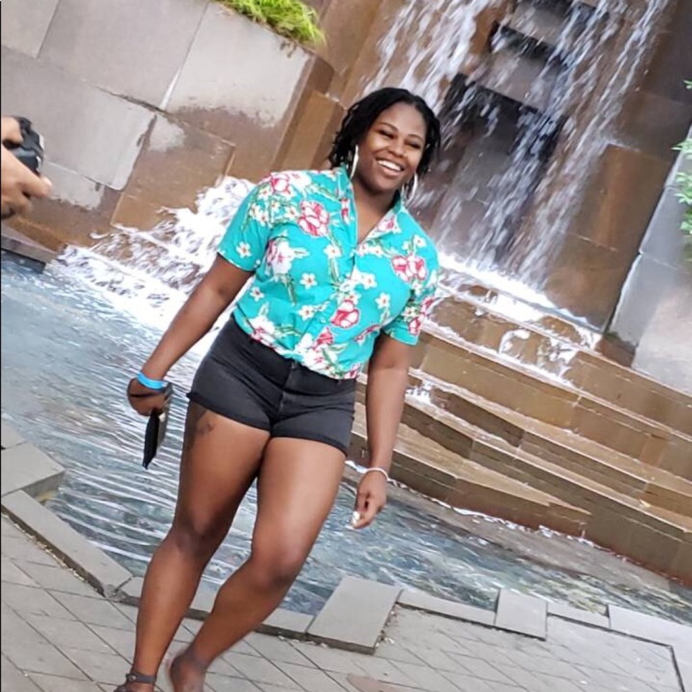Meet your Posher, Brianna